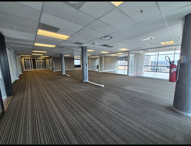 492M² OFFICE TO LET IN SANDTON CENTRAL